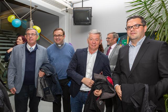 GR Manfred Haider mit Pfarrer Anton Neger, LAbg. Peter Tschernko und Vzbgm. Gerald Hofer. | Foto: Anna Maria Muchitsch