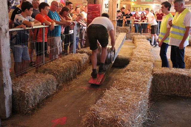 Beim Beerfassl Rollin' der MMK St. Marienkirchen/Polsenz ist Geschick gefragt. | Foto: MMK St. Marienkirchen/Polsenz