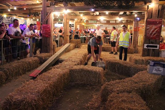 Beim Beerfassl Rollin' der MMK St. Marienkirchen/Polsenz ist Geschick gefragt. | Foto: MMK St. Marienkirchen/Polsenz