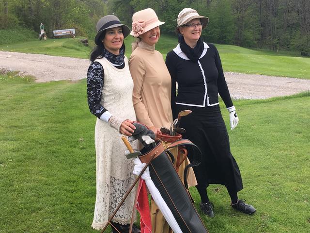 Das Hickory-Turnier wird mit Ausrüstungen aus dem Beginn des Golfsports gespielt. | Foto: Golfclub Semmering