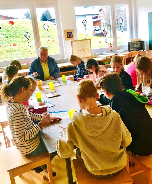Volksschule Jochberg: 4. Tiroler Vorlesetag in besonderer Form - Kitzbühel