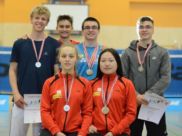 Emil Dantler, Armin Sarosi, Michael und Christian Tomic Karoline Pottendorfer, Emily Wu sind stolz. | Foto: Kenny Wu