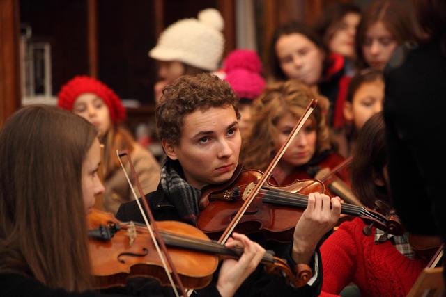 Der Zauber von Weihnachten: Die Hirten- und Krippenlieder ziehen seit Jahrzehnten große und kleine Besucher in ihren Bann. | Foto: Niki Lackner/UMJ