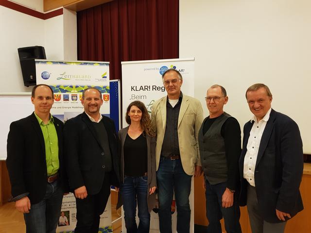 David Locsmandy (Modellregionsmanager KEM), Bgm. Thomas Kittelmann, Marion Rabelhofer (Forschung Burgenland), Gerhard Jungbauer (Modellregionsmanager KLAR), Bgm. Johann Fellinger, Bgm. Michael Lampel (v.l.n.r.)