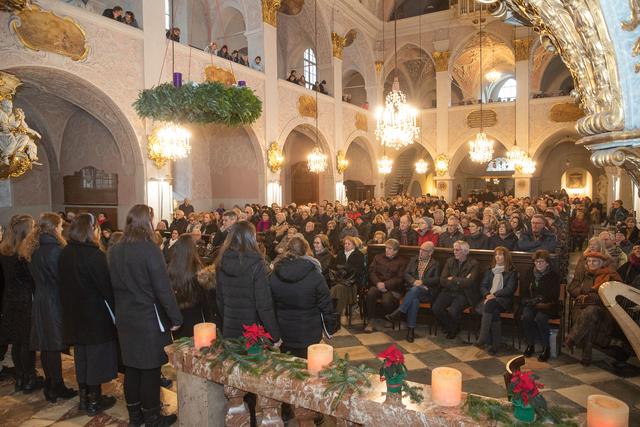 Stiller Advent im Dom in Klagenfurt  | Foto: Richi di Bernardo
