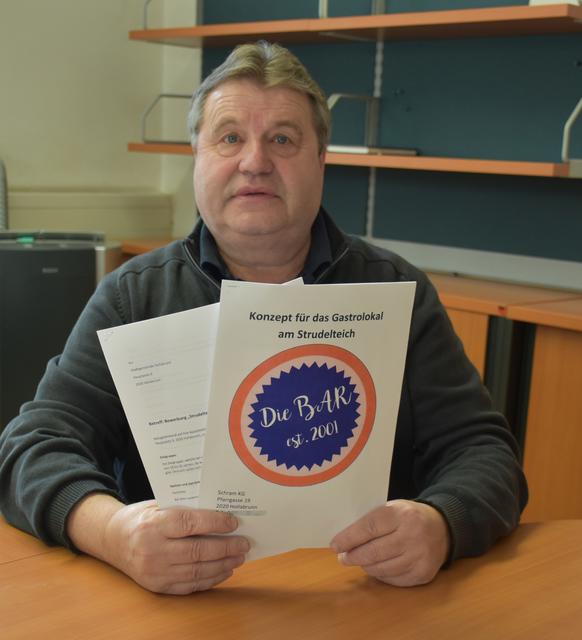 Wolfgang Scharinger hat beide Konzepte gelesen. | Foto: Foto: Alexandra Goll