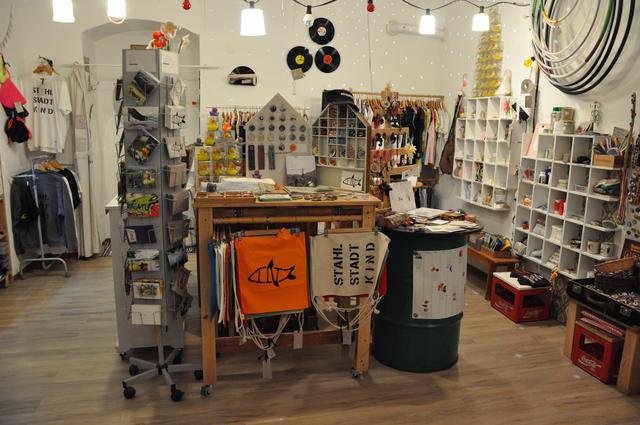 Bei "Sisi-Top" auf der Unteren Donaulände findet man individuelle und selbstgemachte Geschenke. | Foto: Sisi-Top
