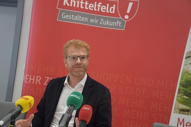 Bürgermeister Harald Bergmann sprach über die Zukunft von Knittelfeld. | Foto: Verderber