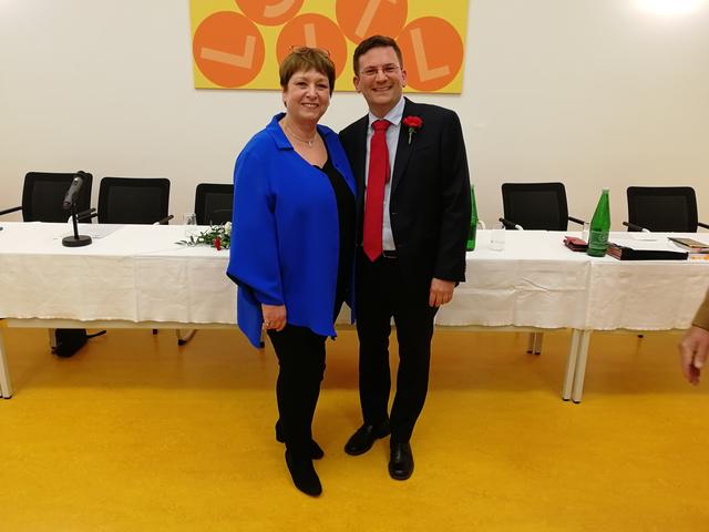 "Alt-Vorsteherin" Gabi Votava und Nachfolger Wilfried Zankl.