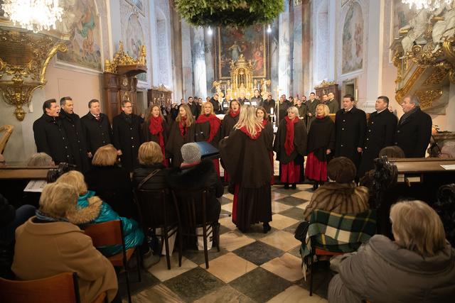Stiller Advent im Dom in Klagenfurt   | Foto: Richi di Bernardo