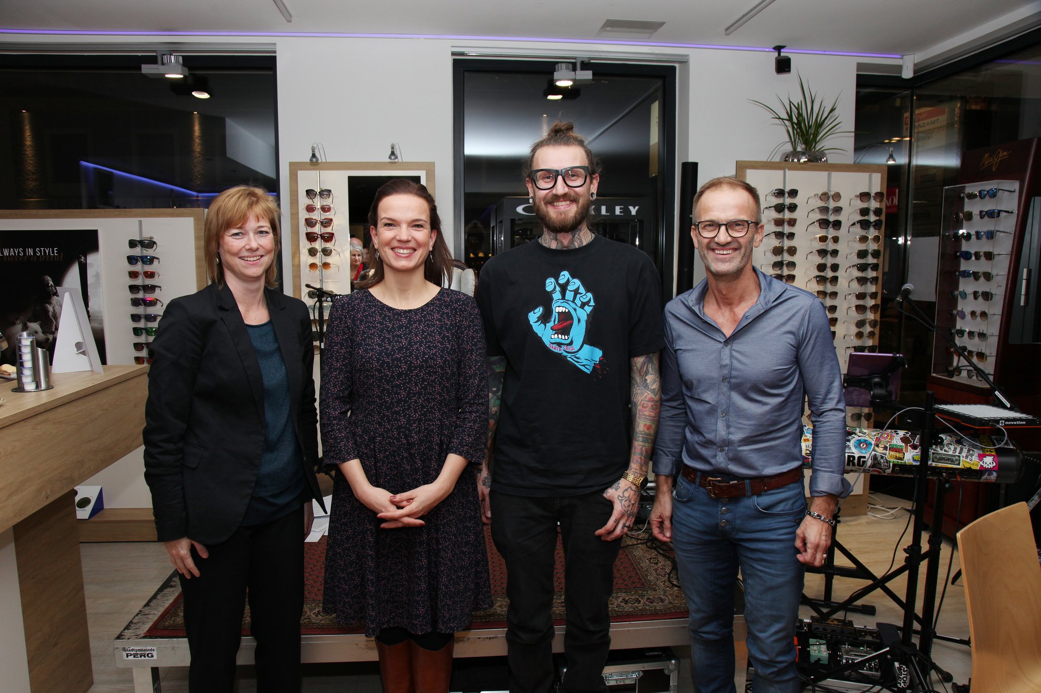 "Perg liest": Einstimmung auf Weihnachten & Spende für Nigeria-Projekt