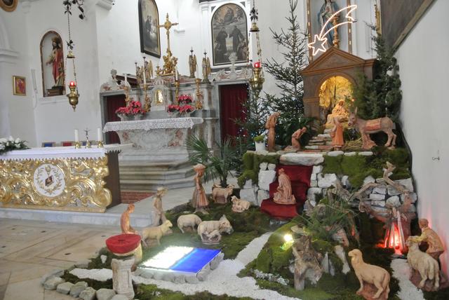 Krippenschau in Piran: von 22. Dezember bis 6. Jänner; am Bild: die traditionelle Krippe in der Franziskus-Kirche im Minoritenkloster