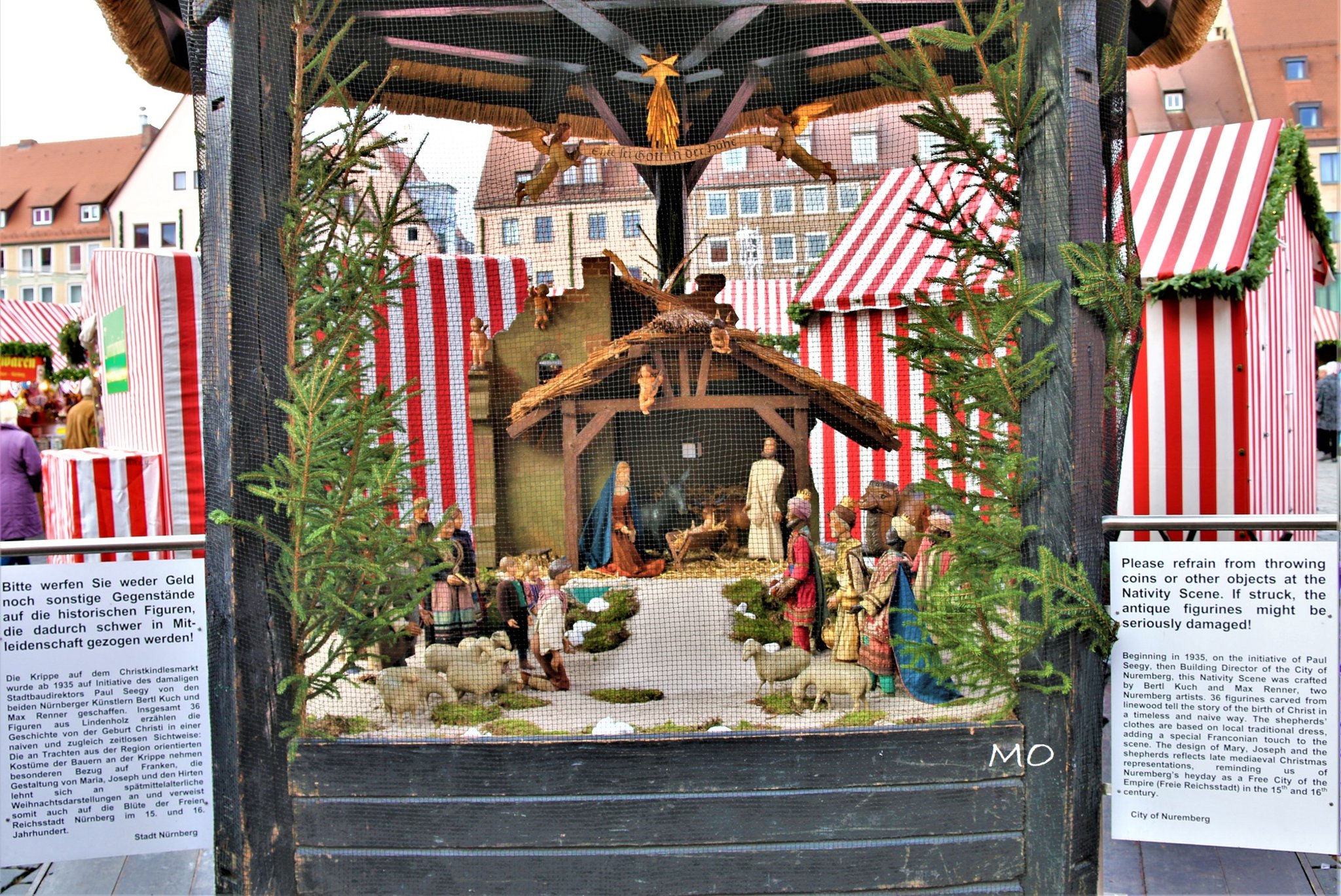 Rauschgoldengel Aus Nurnberg Nurnberger Christkindlesmarkt Mit Dem Rauschgoldengel Graz