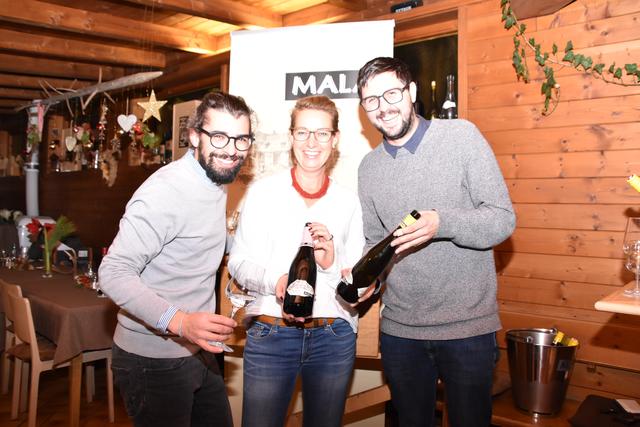 Alexis, Barbara und Andreas präsentieren die Weine der Firma Malat. | Foto: Michael Kendlbacher