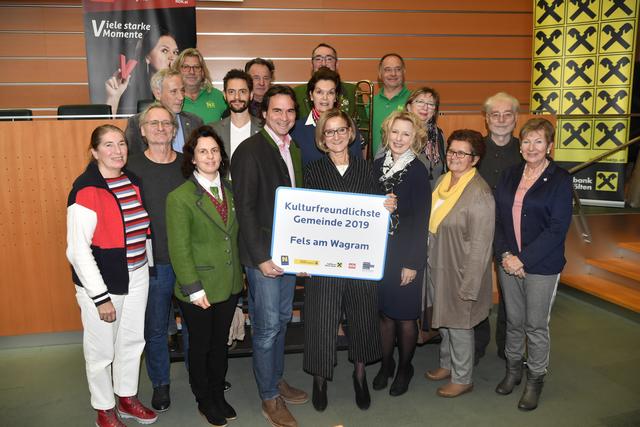 Kirchberg am wechsel singles kirchberg am wagram frauen aus kennenlernen kennenlernen. Mutters christliche partnersuche. Partnersuche ab 50 hard. Kirchberg am wagram frauen aus kennenlernen