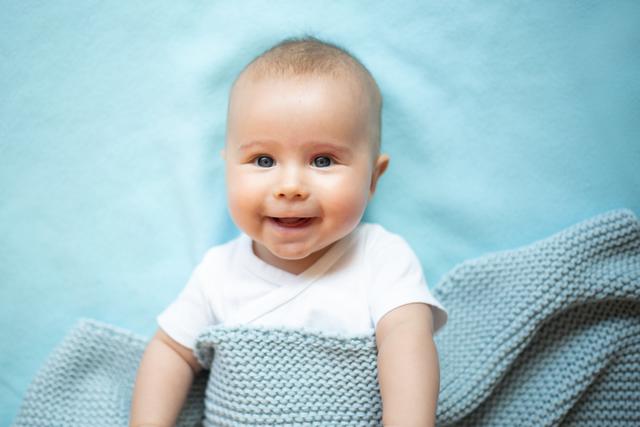 Baby Julian hat einen wellcome Engel:
Verena kommt einmal pro Woche für ein paar Stunden zur Familie | Foto: KFV