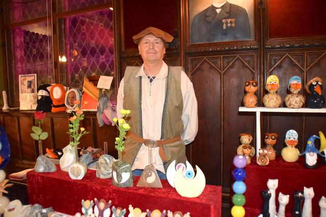 Lustige Gesellen leisteten Manfred Hirl Gesellschaft.