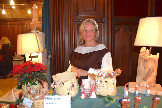 Verspielte Dekorationen zeigte Luise Jaitschko.