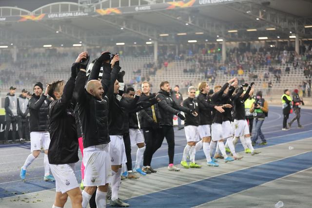Der Jubel kannte bei den Athletiker nach Abpfiff des schottischen Schiedsschrichters Collum keine Grenzen mehr.