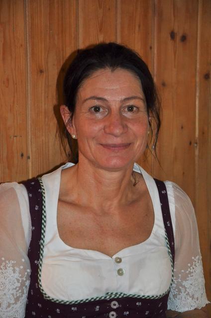 "Für die eigenen erwachsenen Kinder, weil sie schon alles haben!"
Magret Deisl,
Servicekraft Wengerau-Alm Werfenweng