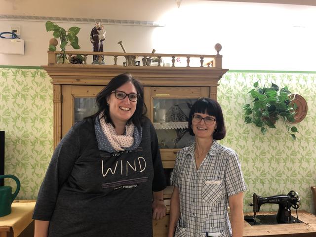 Nathalie Nagl und Karin Kritzinger werden den heiligen Abend gemeinsam im Seniorenheim Bischofshofen verbringen. | Foto: Marchgraber