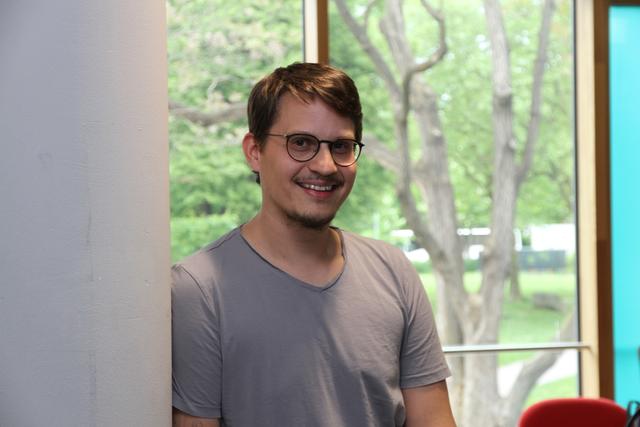 Raphael Schmid leitet die Fachstelle für Qualitätsentwicklung im Kärntner Kinderschutz und weiß: "Kinderschutz geht uns alle an!"