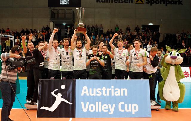 Der Titel daheim: Die Herren des UVC Holding Graz holten im Raiffeisen-Sportpark den österreichischen Cup. | Foto: GEPA