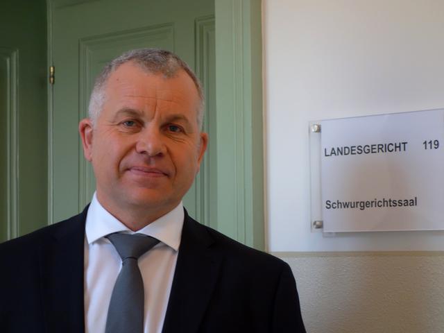 Verteidiger Siegfried Gruber