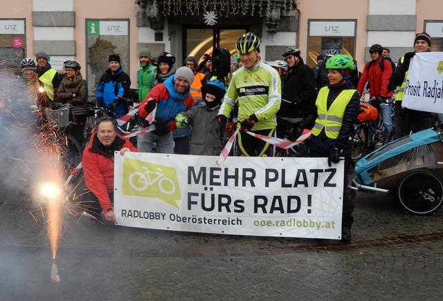 Mit einer gemeinsamen Ausfahrt startet die Radlobby OÖ in die neue Radsaison. | Foto: Radlobby OÖ