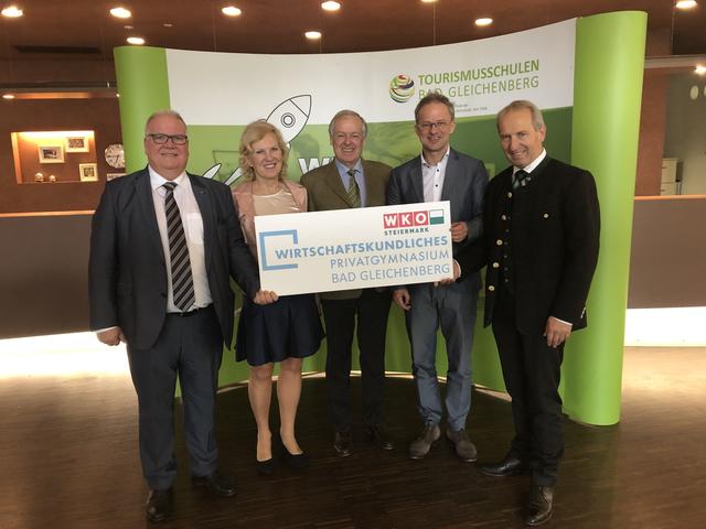 Stellten die Schulform vor: NMS-Direktor Bernhard Kellermeier, Christa Horn, Peter Florian, Gerhard Kienzl und Peter Kospach (v.l.).