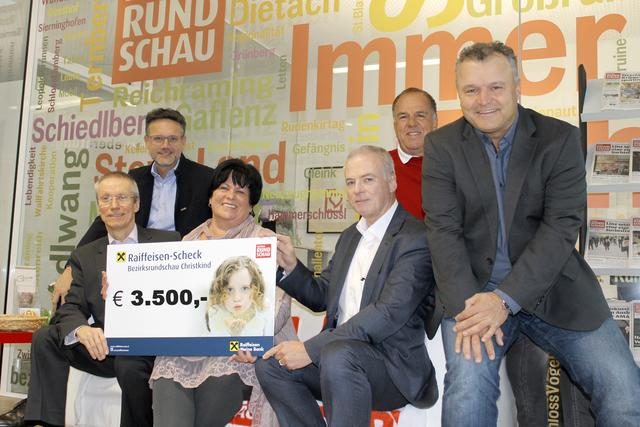 Bei der symbolischen Scheckübergabe: Gerald Huhn, Walter Neumann, Diana Postl, Siegfried Bramberger, Rudolf Blasi und Jürgen Armbrüster (v. l.). | Foto: BRS