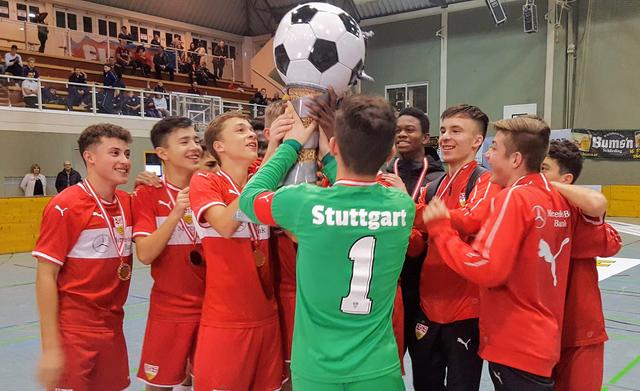 Zwei tippten auf Titelverteidiger VfB Stuttgart. | Foto: Union Esternberg