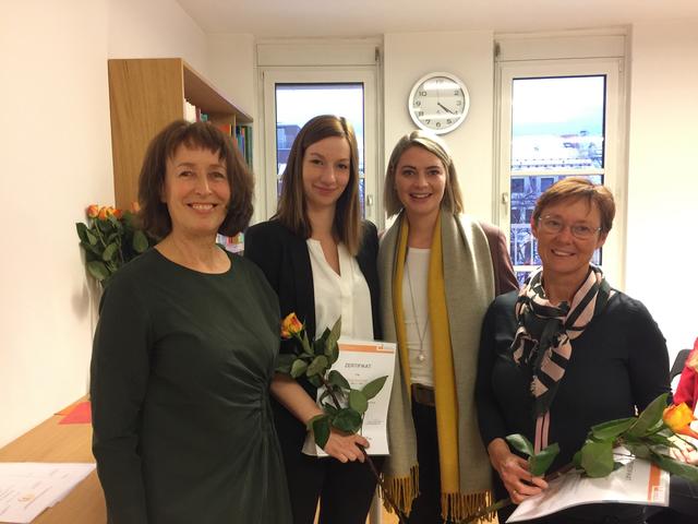 Angelika Presslauer (Ausbildungsleiterin FIB), Tanja Kontriner, Magdalena Ebner (sozialpädagogische Leitung der Tagesmütter, EKiZ) und Roswitha Girstmair (v.l.)