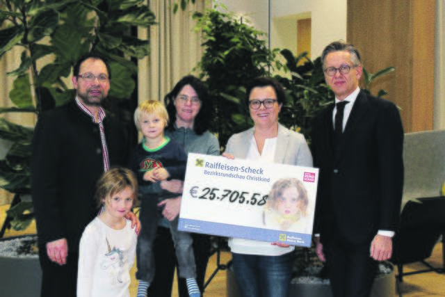 GMUNDEN. Über 25.000 Euro wurden bereits für Sophie und Jonas gespendet, damit ihr Papa wieder nach Hause kann, denn er ist seit einem Fahrradunfall querschnittsgelähmt. | Foto: BezirksRundschau