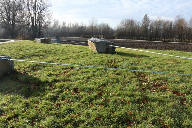 Dort gibt es auch Slacklines zum Balancieren.  | Foto: Kunde