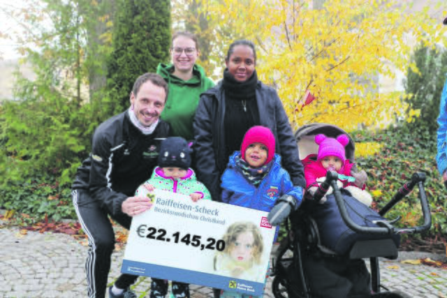 SCHÄRDING. Über 22.000 Euro konnten bereits für das heurige Schärdinger BezirksRundschau-Christkind gesammelt werden. Die Spenden gehen an Familie Dorfer aus Schardenberg. Der Vater der vierköpfigen Familie ist im Jänner überraschend an einem Herzinfarkt gestorben. | Foto: BezirksRundschau