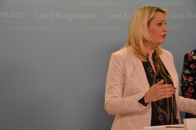 "Wir merken, dass da schon Wahlkampf betrieben wird", sagte Winkler am Freitag anlässlich der Pressekonferenz der Schülervertretung vom Donnerstag