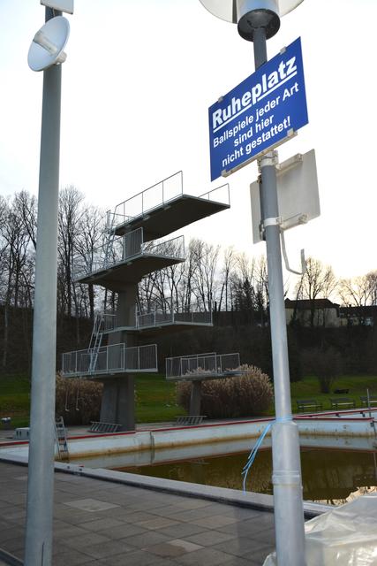 Vermeintliche Winterruhe herrscht aktuell im Freibad Fürstenfeld.