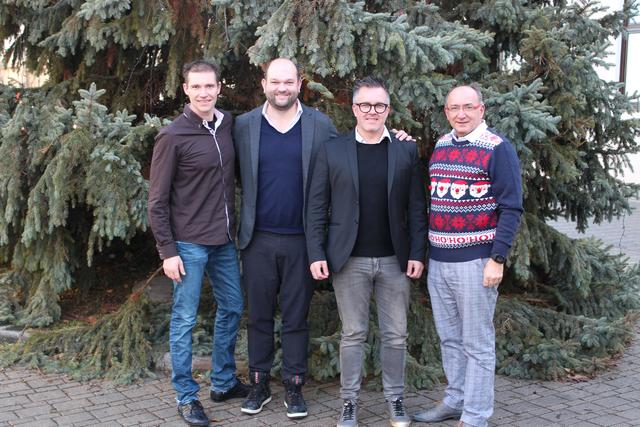 Erich Scheiblhofer, die beiden gitgo-Geschäftsführer Alexander Schramm und Hannes Schmid, sowie Bürgermeister Viktor Hergovich. | Foto: Gitgo