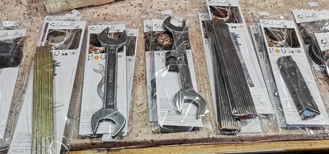 Werkzeug aus Schokolade, täuschend echt. Einige ausländische Gäste beobachteten wir, die tatsächlich dachten, dieses Werkzeug wäre echt.