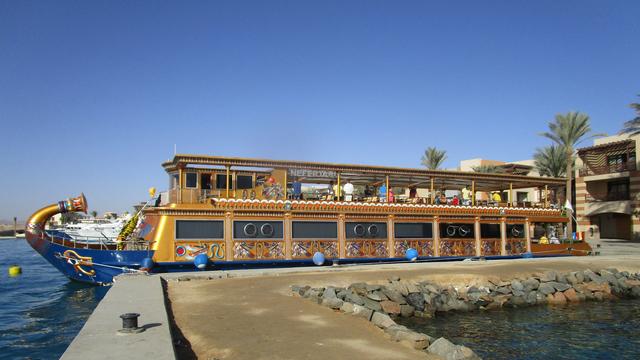 Ein prächtiges Ausflugs-Schiff