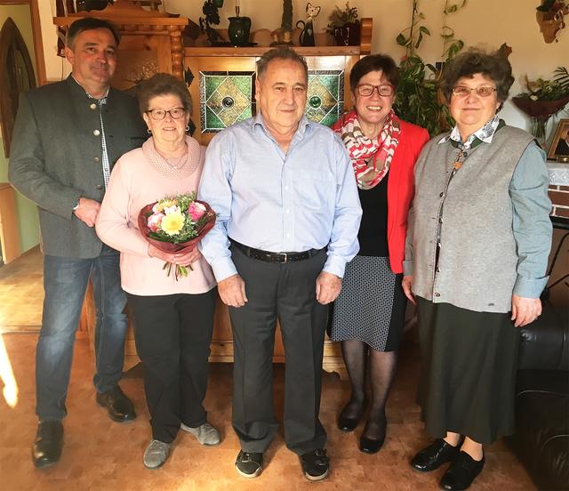 Gemeinderat Hannes Sprengnagl, Edeltraud Smetana, Franz Smetana, Bürgermeisterin Josefa Geiger, Geschäftsführende Gemeinderätin Susanne Arnold