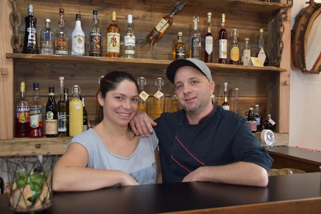 Amy und Barny Weber freuen sich, Sie im Gasthaus Bel Ami begrüßen zu dürfen. | Foto: Kainz