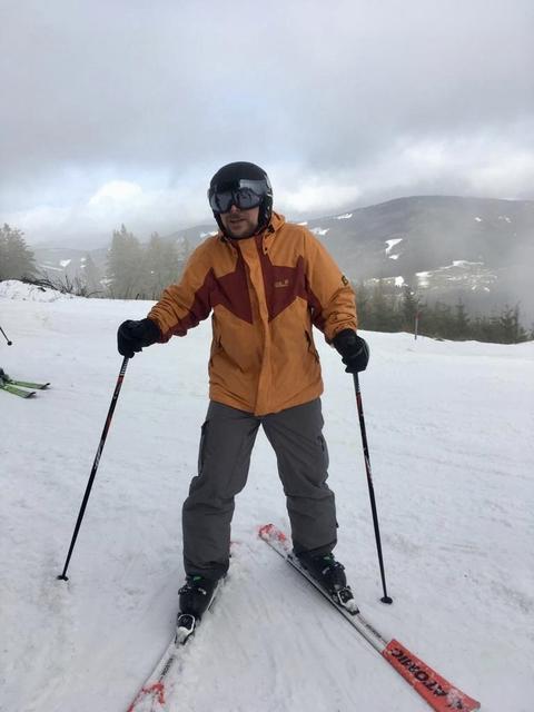 Ab auf die Skipiste und rein ins Wintervergnügen.