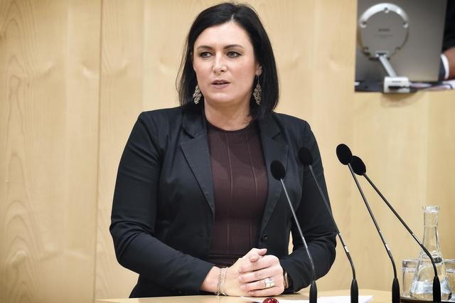 Elisabeth Köstinger wird Landwirtschaftsministerin.