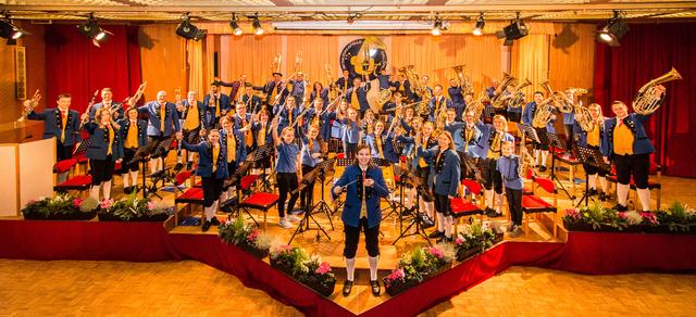 Marktmusikkapelle Gallspach mit Unterstützung durch das Jugendorchester MMKids | Foto: Wolfgang Maisriemler