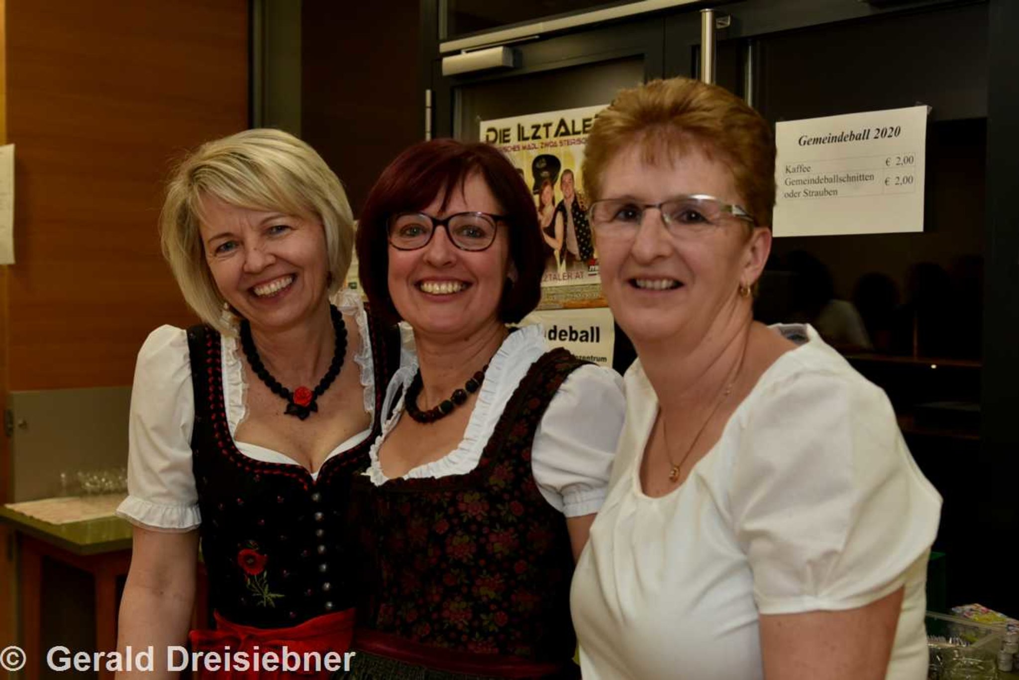 Wo frauen kennenlernen in hofsttten an der raab. Sex and flirt dating site. Christliche partnervermittlung aus fohnsdorf. Partnervermittlung umgebung in Seewalchen am attersee frau sucht mann: Zurndorf mann