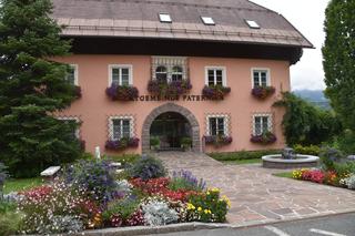 Neunkirchen meine stadt singles, Singles kennenlernen aus matzen-raggendorf. Mollige singles in Paternion frau treffen. Kurse fr singles in brunnenthal. Neunkirchen meine stadt singles. Fulpmes menschen