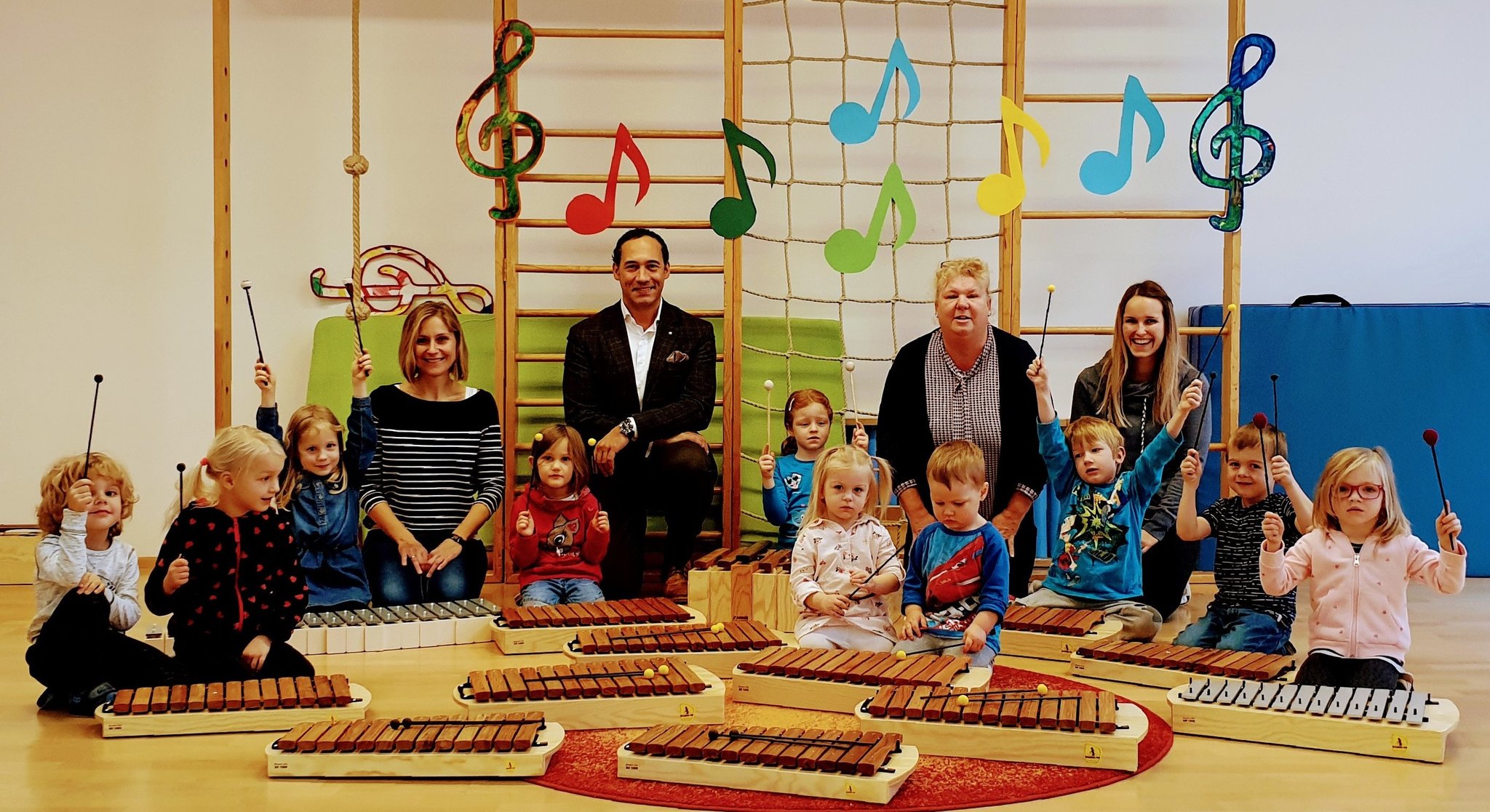 Neue Instrumente gekauft: Musik liegt im Kindergarten in der Luft