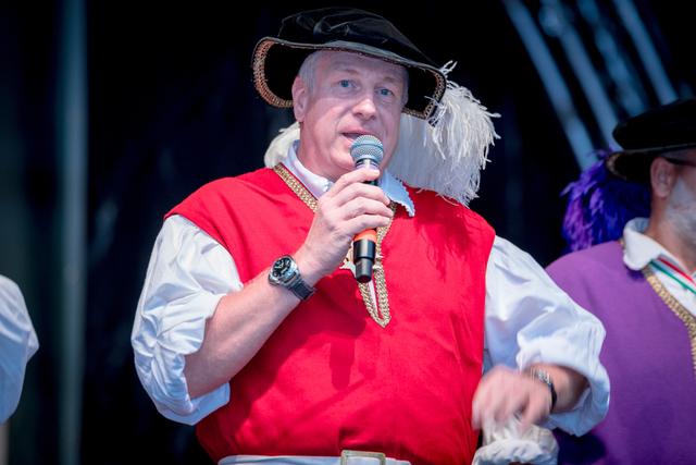 Burggraf Willi Noll bei der Eröffnung des Altstadtzaubers 2019
